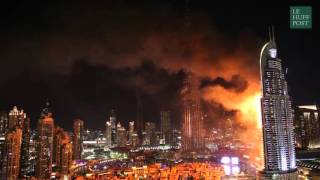 Un impressionnant incendie ravage un gratteciel à Dubaï [upl. by Yanej]