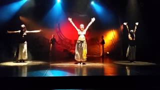 egyptische buikdans show buikdanseressen slangen fakir egyptische style [upl. by Yllut]