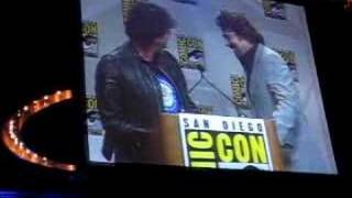 Neil Gaiman Jonathan Ross ComicCon snog [upl. by Ettennod]