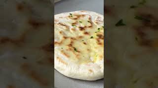 😍🧀 Cheesy Naan Brot ohne Hefe  Thermomix® Rezept [upl. by Farand]