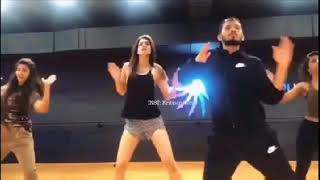 Aao Kabhi Haveli Pe  Kriti Sanon during dance training [upl. by Nahtaoj]