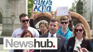 Teen protesters gatecrash David Seymours stand up during Christchurch walkabout  Newshub [upl. by Melissa]