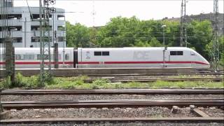 Düsseldorf Hauptbahnhof  Alltägliches und nicht Alltägliches  Juni 2011 [upl. by Ongineb455]