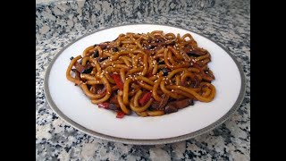 Yaki udon de verduras y setas shiitake [upl. by Levitt]