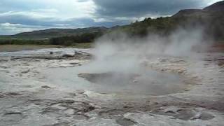 Geyser in Islanda [upl. by Allebram446]