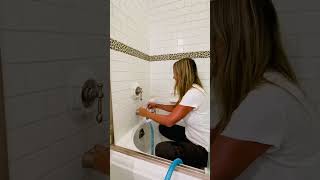 Affordable Bidet Hack Use a Rinseroo SlipOn Tub Hose youtubeshorts bidet bathroomgadgets [upl. by Chelsy]