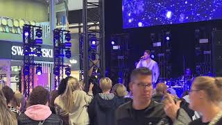 ANTOON EN BAND  METEORIET LIVE  WESTFIELD MALL  LEIDSCHENDAM [upl. by Annaitsirhc492]