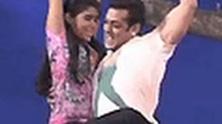 Ready Video Blog  Salman Khan in Ready Action Sequences  Bollywood Hungama Exclusive [upl. by Ainnet]