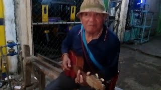 Singing a Christmas Song with this Caroling Man at the public place song christmas share [upl. by Morrison587]