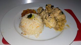 Pollo con champiñones y crema de leche [upl. by Schenck]