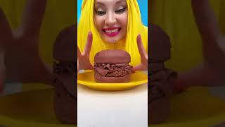 Cioccolato o vero Quale burger sceglieresti 🤤🍔 [upl. by Lower]