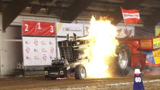 Terminator explodes Tractorpulling Zwolle 2012 explosie [upl. by Eserehs466]