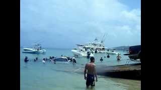 GUAGUA QUE SE HUNDIO EN LA RAMPA EN AGUADILLA [upl. by Yendahc173]