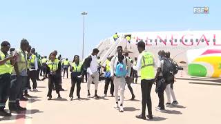 L’arrivée des Lions Sénégal à l’aéroport Blaise Diagne de Diamniadio  après leur match au Caire [upl. by Dnesnwot669]