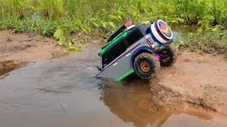 Rc Crawler Bronco imagines only shallow water trying to drive through the test [upl. by Eduardo]