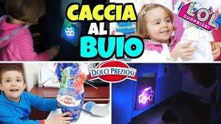 CACCIA ALLE UOVA Dolci Preziosi AL BUIO apriamo 8 Uova di Pasqua [upl. by Sarazen]