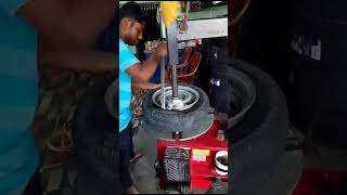 John Bean T1000 Tyre Changer tyrechanger tyrechange [upl. by Aienahs]