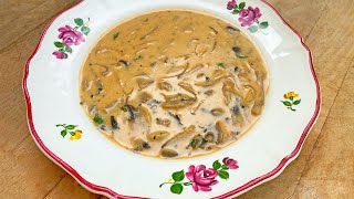 Soupe aux champignons de Paris  Recette facile [upl. by Mirna35]