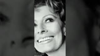 SOPHIA LOREN Sofia Villani Scicolone è unattrice italiana 🇮🇹 nata il 20 settembre 1934 a Roma 🎂💐🎉 [upl. by Lehpar]