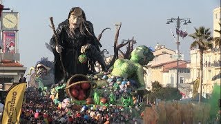 Carnevale di Viareggio 2019  Sintesi del 2° corso [upl. by Gris]