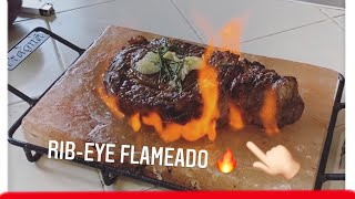 Cómo preparar rico ribeye flameado en bloque de sal [upl. by Richter]