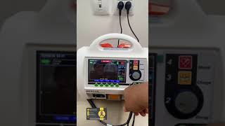 Progetti  Rescue Life  Defibrillator Tutorial [upl. by Kablesh]