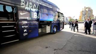 LLEGADA DEL BARÇA AL ESTADIO BENITO VILLAMARIN 30042016 [upl. by Astor]