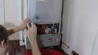 How to replace Worcester RSF CDI diverter valve Boiler repair Heating geeks [upl. by Stanislas765]