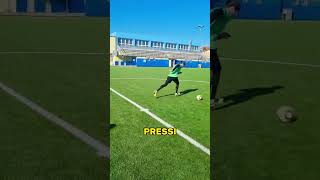 Sei un centrocampista forte se…👉🏻🧠 calciatore motivazionecalcio calcio innerskills [upl. by Anoo558]