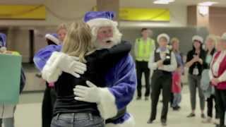 WestJet Christmas Miracle El video más visto de Navidad [upl. by Elset]