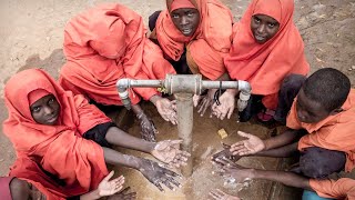 Hilfe für Dadaab  Wasser für das einst größte Flüchtlingslager der Welt [upl. by Atteniuq]