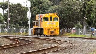 KiwiRail U10B DH 2845 on Auckland Port Rail Freight [upl. by Imarej]