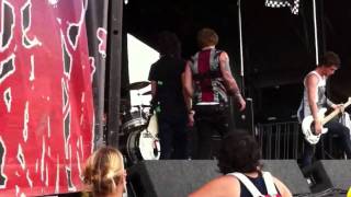 Ben Bruce sings really good live [upl. by Llacam]