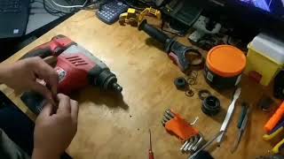 Rotary hammer Milwaukee SDS Grease and clean [upl. by Wallraff820]