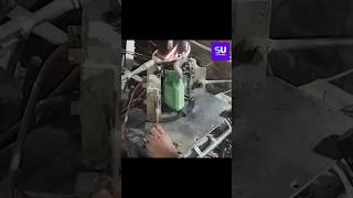 Manufacturing of Plastic Oil can plasticfactory machine oilcan gallonofwater shorts [upl. by Editha]