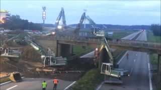 Brückenabbruch Abriss mit Bagger über die Autobahn Max Wild 2013 Bridge Demolition Teil 13 [upl. by Ennirroc131]