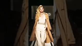 Elisabetta Franchi 🤯 stole the show 💥elisabetta fashion model supermodel runwaymodel catwalk [upl. by Thia]