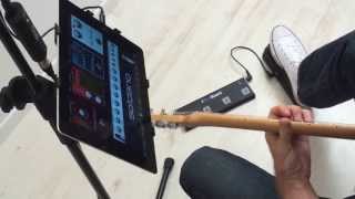 iRig BlueBoard a primeira pedaleira sem fio MIDI para iPhone iPod touch iPad e Mac [upl. by Hannie]