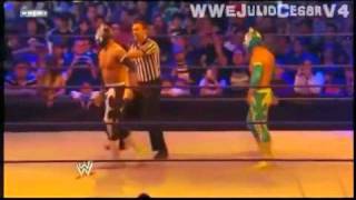 Sin Cara Negro Hunico Pierde la Mascara ante Sin Cara Azul Mistico  Smackdown 102111 [upl. by Goober]