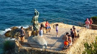 Lloret de Mar  walk to the Fishermans Wife and Castle of Sant Joan [upl. by Vocaay]