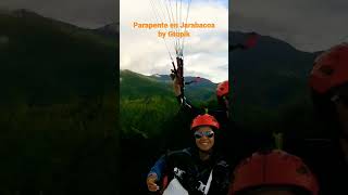 Parapente en Jarabacoa Vuelos relajantes estimulantes y extremos [upl. by Ambrosane]