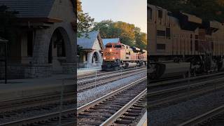 BNSF freighttrain on track 3 of the receway trains railfanusa [upl. by Katharine]