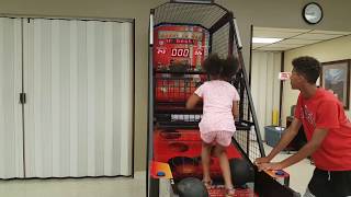 BASKETBALL ARCADE SHOOT TO WIN [upl. by Ynaffital915]