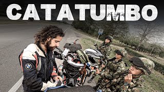 ¡LOCURA ME DAN DROGA EN EL CATATUMBO TRAS CONTROL MILITAR 💊  Episodio 134 Vuelta al Mundo en Moto [upl. by Bethanne]