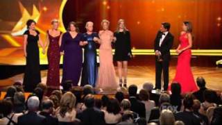 63rd Primetime Emmy Awards  Sofia Vergara Rob Lowe [upl. by Gloriana]