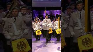 Musikkorps der Bundeswehr  Königgrätzer Marsch 🦅🇩🇪militär soldaten parade bundeswehr marsch [upl. by Hadihsar462]