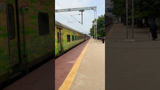 Duronto with only one Duronto Livery Coach12219 Mumbai LTTSecunderabad Junction Duronto Express [upl. by Remot]