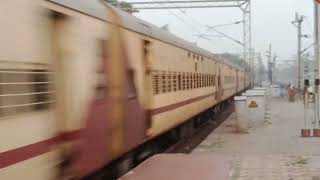 09449 AHMEDABAD  GORAKHPUR CHATTH FESTIVAL SPECIAL SKIPPING ETAWAH JN ⚡🚉⚡ [upl. by Rana]