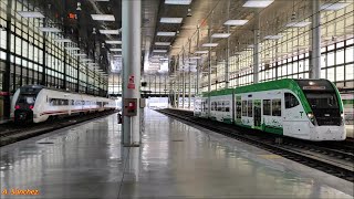 Trenes en la Estación de Cádiz 100 Tranvías MD y Cercanias [upl. by Sinnard]