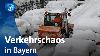 Verkehrschaos nach starken Schneefällen in Bayern [upl. by Haig]